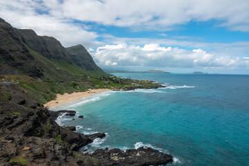 Fototapeta na wymiar Spectacular scenery along the famous North Shore of Oahu Island, Hawaii, USA 