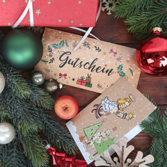 Schenken zu Weihnachten: Karte und Gutschein - Weihnachtskarten
