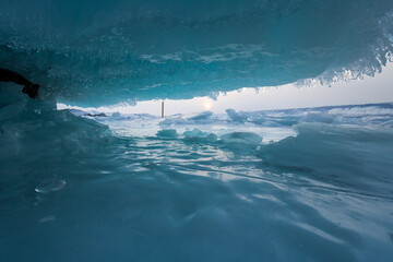 Obraz premium Ice cave on Lake Baikal