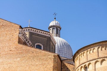 Fototapeta na wymiar The Cathedral Basilica of Santa Maria Assunta in Padua, Italy