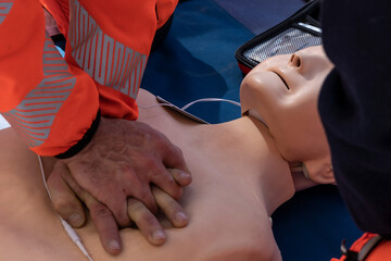 first aid training - obrazy, fototapety, plakaty