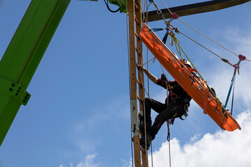 Rescuer seat belts safety harness go up the stairs