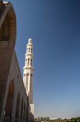 Fototapeta na wymiar Sultan Qaboos Grand Mosque, Muscat, Oman