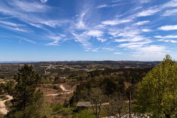 Fototapeta na wymiar Panorámica de la llanura carrazedense desde el mirador de la Capilla de la Virgen de Gracia. Carrazeda de Ansiaes, Portugal.