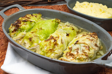 Krautwickel Krautroulade Kraut Roulade fertig zubereitet 