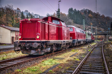 Alte Diesellokomotive mit Eisenbahner Nostalgie