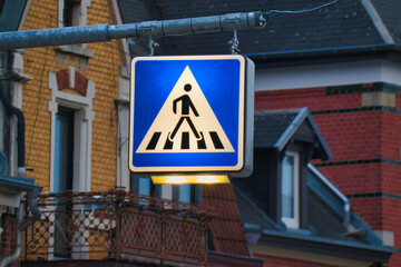 Schild, Verkehrsschild Fußgänger Überweg, Bad Kösen, Sachsen Anhalt, Deutschland