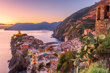 Vernazza, La Spezia, Liguria, Italy in the Cinque Terre region - obrazy, fototapety, plakaty