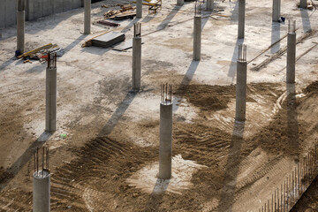  Preparation of concrete foundation and construction piles at level 0.