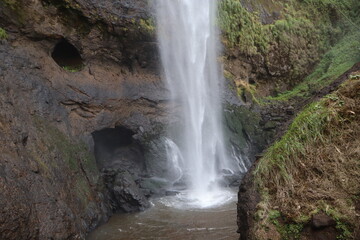 Obraz premium waterfall in the mountains