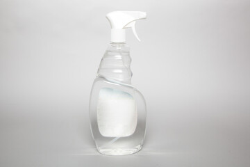 Transparent plastic liquid bottle with atomiser