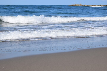 山形県庄内浜の荒波