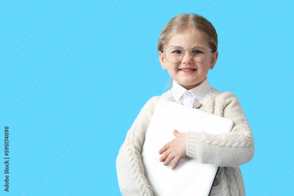 Poster Funny little businesswoman with laptop on blue background