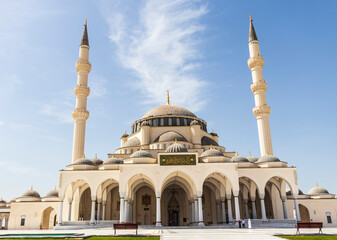Fototapeta na wymiar Sharjah, UAE - Shot of the largest Sharjah mosque. Religion