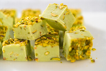 Pistachio fudge