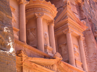 End of the Siq - Al Khazneh in Petra