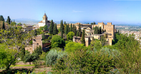 Fototapeta na wymiar Vista de Alhambra desde a Generalife em Granada 