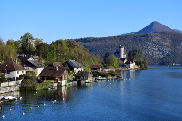 Landscape of Annecy lake and duignt village, in savoy, france - 595311407