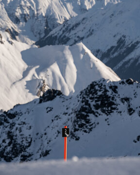 Ski slope sign