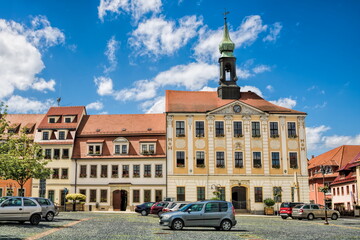 radeberg, deutschland - altes rathaus am markt