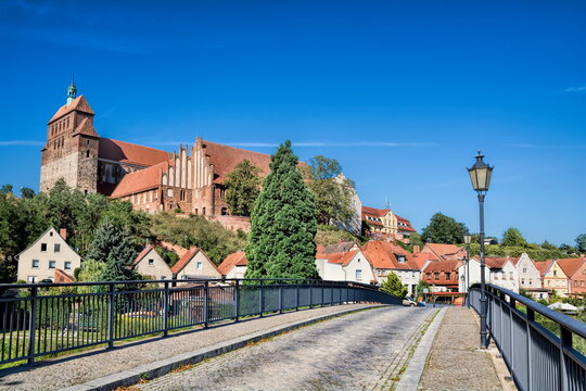 havelberg, deutschland - stadtpanorama mit havelberger dom sankt marien