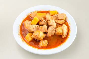 Sauteed chicken with carrots and peas ( Turkish ; Et, Tavuk Sote, guvec  )