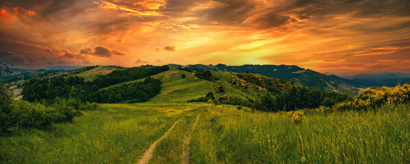 paesaggio collinare, colline italiane