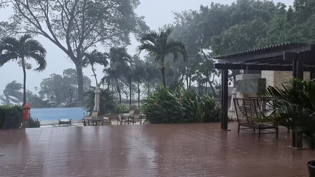 Tormenta en un resort de la playa, panama