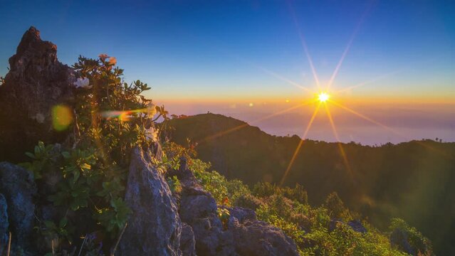 Time lapse video 4k motion.Travel Viewpoint and the morning fog. Doi luang chiang dao mountain sunset. Chiang mai. Thailand.