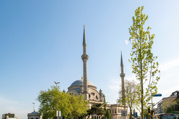 Fototapeta na wymiar Dolmabahçe Mosque with blue sky, Istanbul, Turkey
