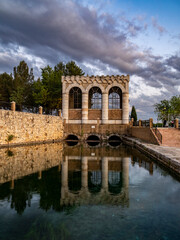 Fototapeta premium Atardecer en el embalse de Culla (Valencia-España)