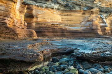 Felsformation im Morgenlicht an der Costa del Silencio, Teneriffa
