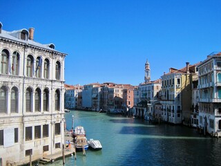 ヴェネツィアの美しい海と船
