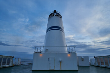 フェリーのファンネル
