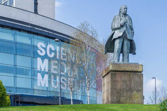 Bradford,Yorkshire,England on 19th April 2023:JB Priestley statue in front of the Science and Media Musuem in Bradford