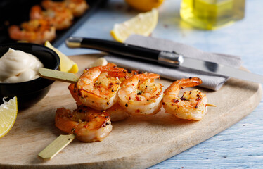 Shrimps prepared with garlic.