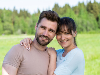 Fototapeta premium Happy couple in hug