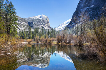 Fototapeta na wymiar Spring in Yosemite