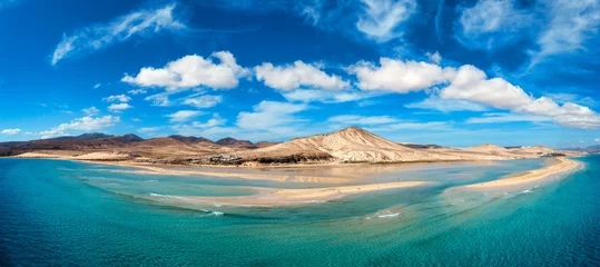 Keuken foto achterwand Sotavento Beach, Fuerteventura, Canarische Eilanden View on the beach Sotavento with golden sand and crystal sea water of amazing colors on Costa Calma on the Canary Island Fuerteventura, Spain. Beach Playa de Sotavento, Canary Island, Fuerteventura.
