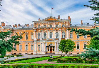 Fototapeta na wymiar Vorontsov palace in Saint Petersburg, Russia
