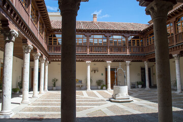 Patio del Palacio de Pimentel