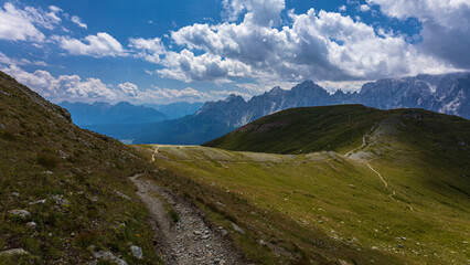 Obraz premium Sexten dolomites in a summer day