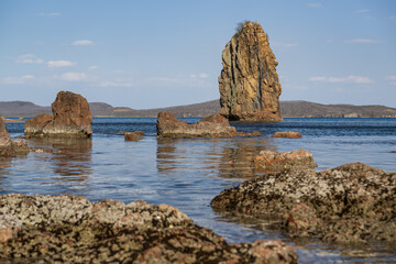 Fototapeta premium Rocky coast of the Sea of Japan, Vladivostok, Russia