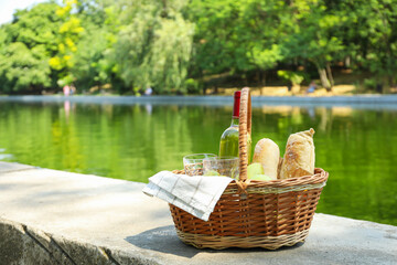 Spending time in nature - picnic, accessories for picnic