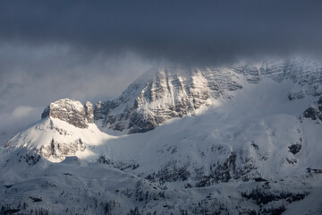 Obraz premium Spring in Sella Nevea - Friuli Venezia Giulia. A snowy sunset from The Altopiano del Montasio