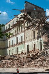 Demolition of building. Freeing up space for construction of new building