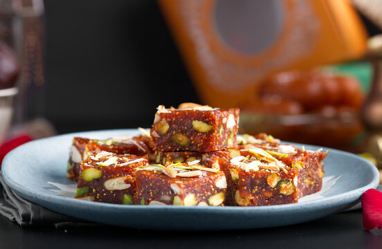 Anjeer barfi is a traditional Indian burfi variety made with dried figs and nuts