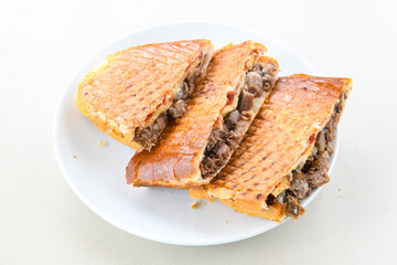 Turkish karisik atom Ayvalik tost ( kasarli bazlama tost) . Sucuklu, Kasarli, kavurmali karisik...