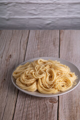 photo of empty spaghetti on a plate
