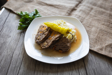 shredded beef with mashed potatoes